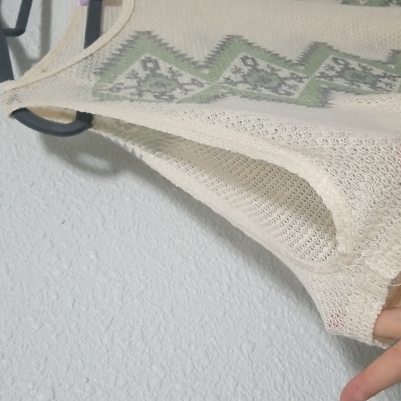 Off Shoulder Top - Picture 5 of 6